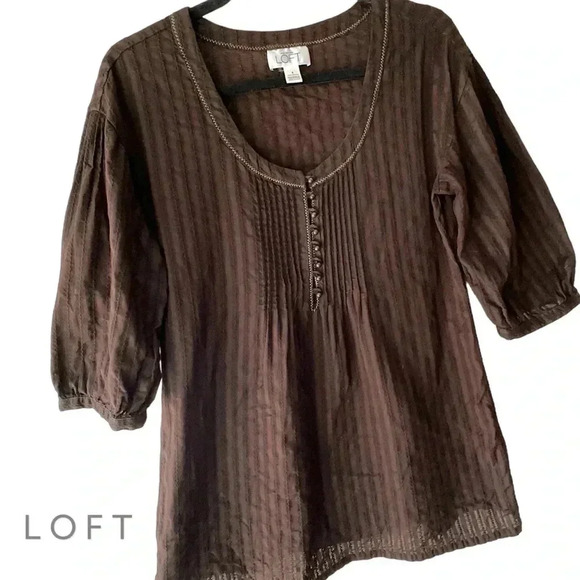 LOFT | NWOT | PLEATED BUTTON FRONT BOHO BROWN TOP | SIZE: 8 - Picture 1 of 8
